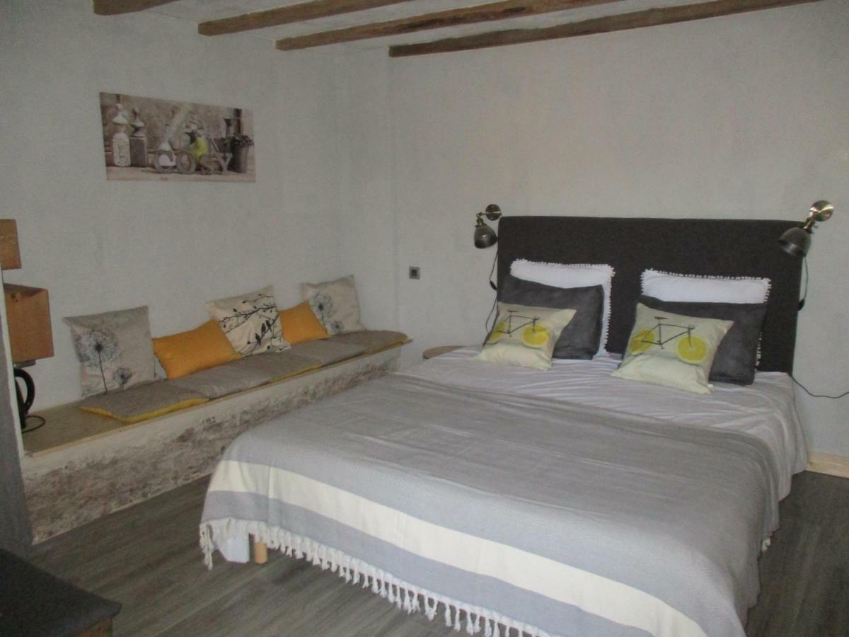 La Grange Aux Hirondelles Bed and Breakfast Sancoins Buitenkant foto